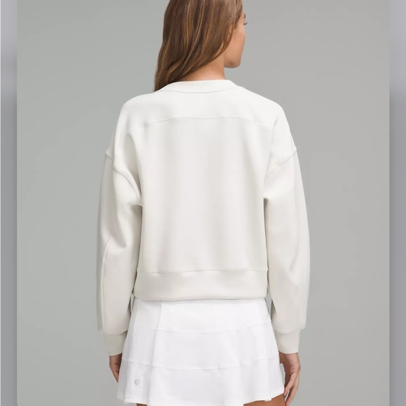 Softstreme Perfectly Oversized Cropped Crew - Picture 3 of 9